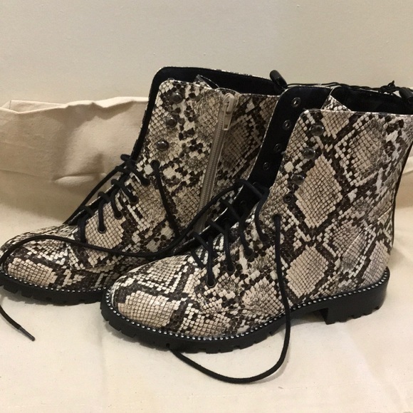 Snake print boots with Rhinestones - Picture 2 of 8